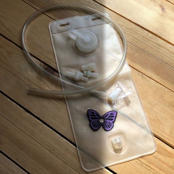 Fuzzy Spike Hydration Pack DanPak - Picture 7 of 8